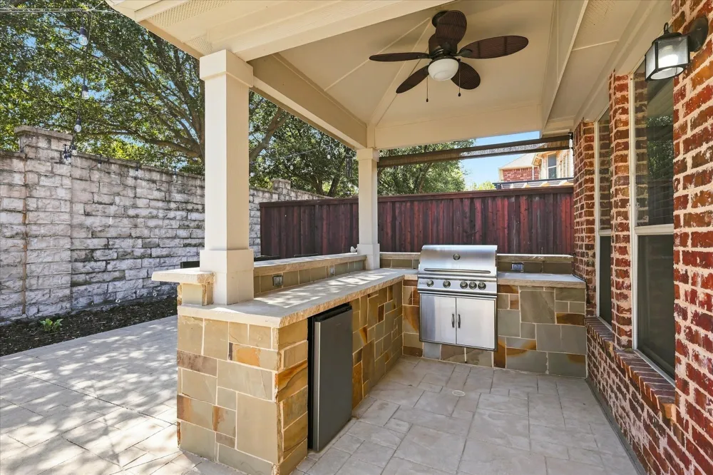 2810 Butterfield Stage Road Highland Village, TX 75077