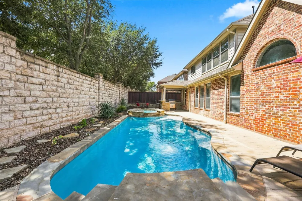 2810 Butterfield Stage Road Highland Village, TX 75077