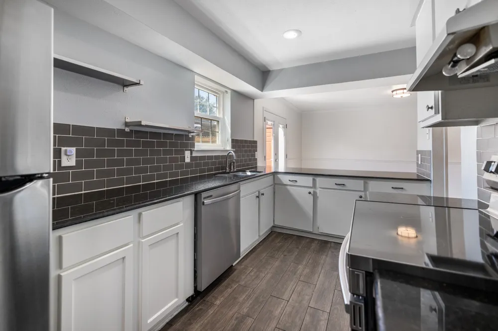 1821 E Grauwyler Road #187 Irving, TX 75061