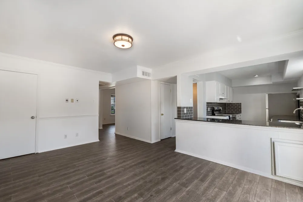 1821 E Grauwyler Road #187 Irving, TX 75061