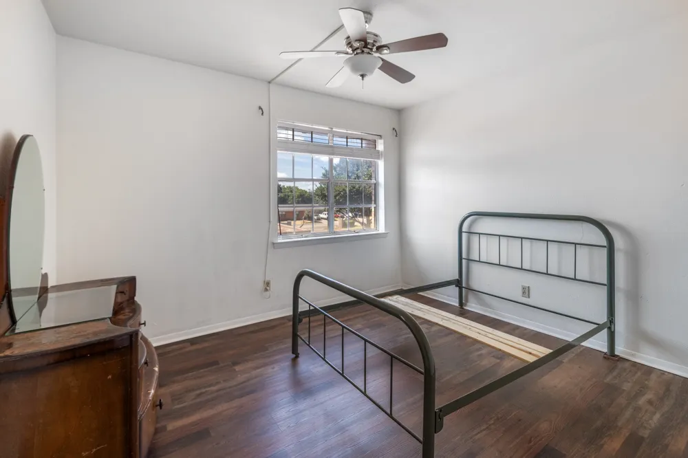 1821 E Grauwyler Road #187 Irving, TX 75061