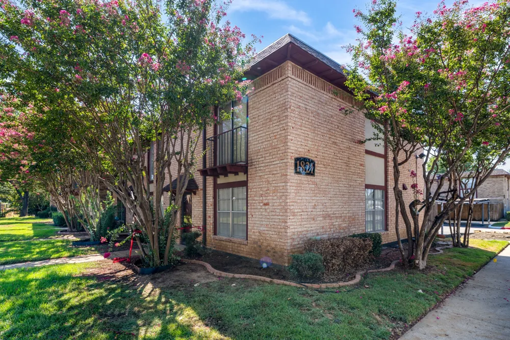 1821 E Grauwyler Road #187 Irving, TX 75061