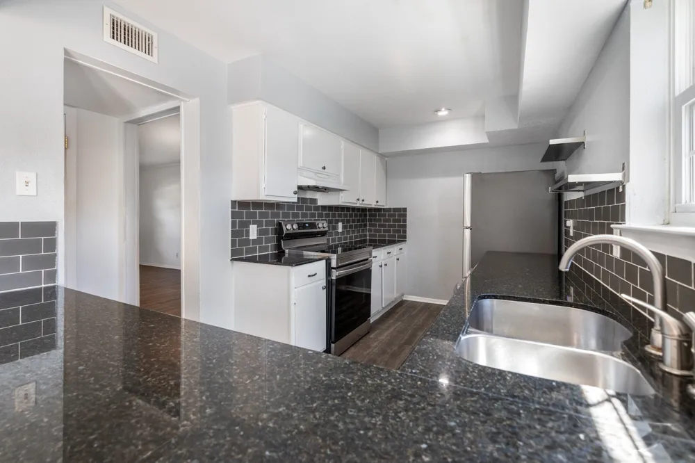 1821 E Grauwyler Road #187 Irving, TX 75061