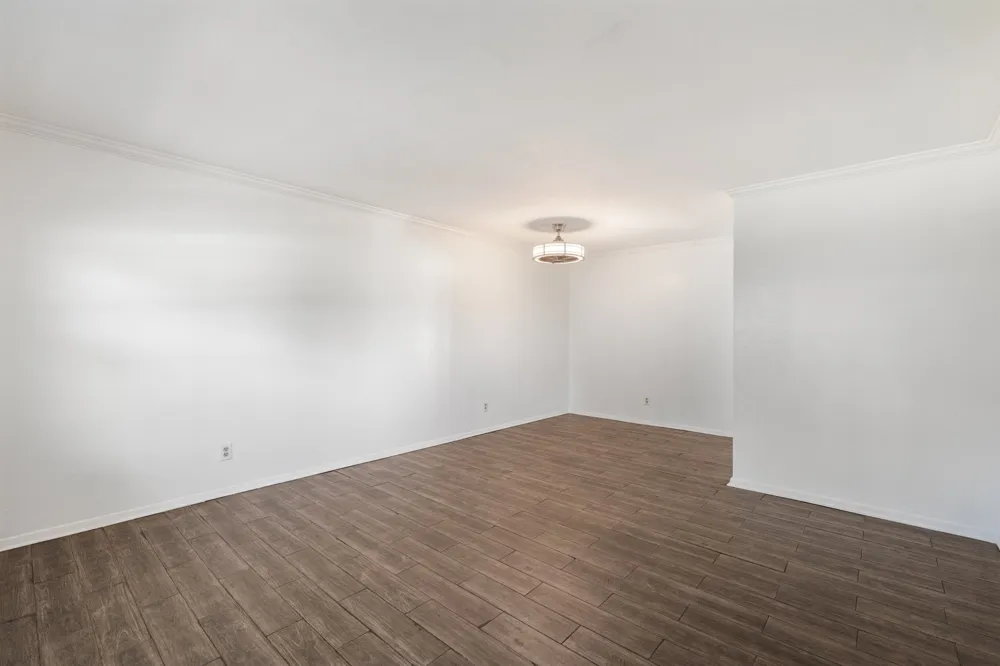 1821 E Grauwyler Road #187 Irving, TX 75061