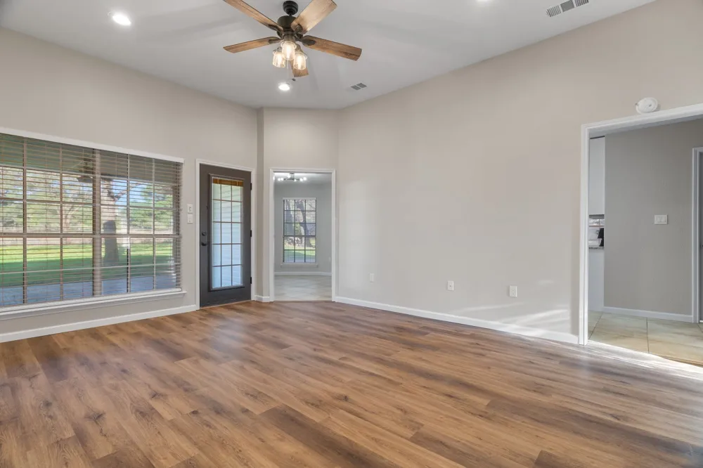 2013 Wood Trail Azle, TX 76020
