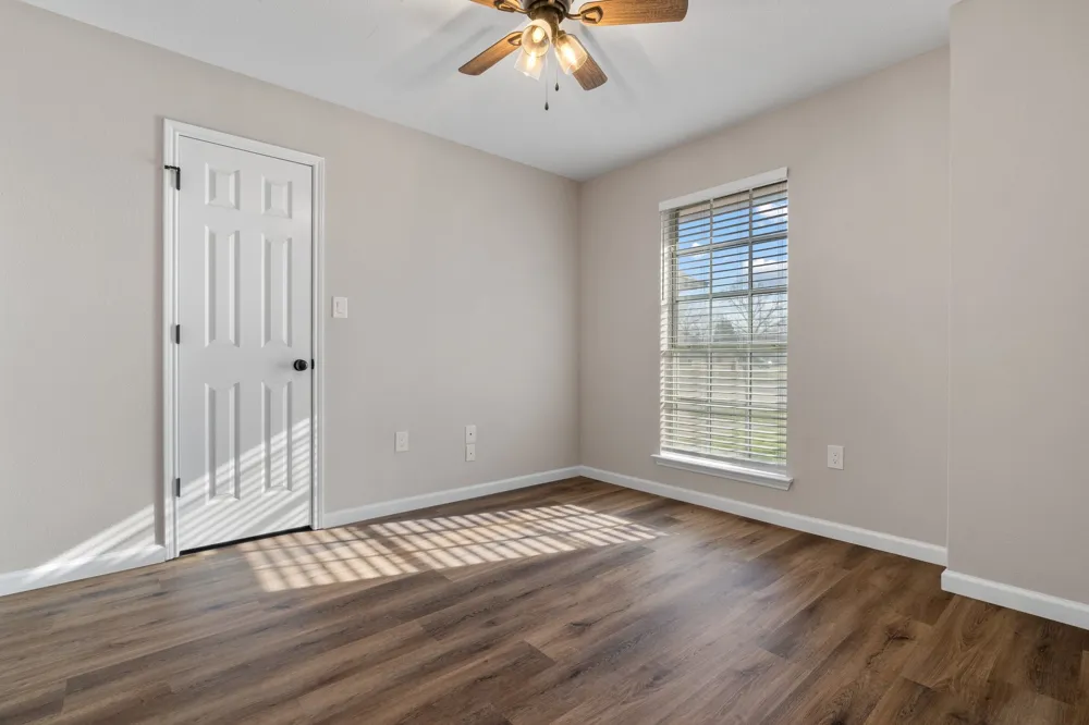 2013 Wood Trail Azle, TX 76020
