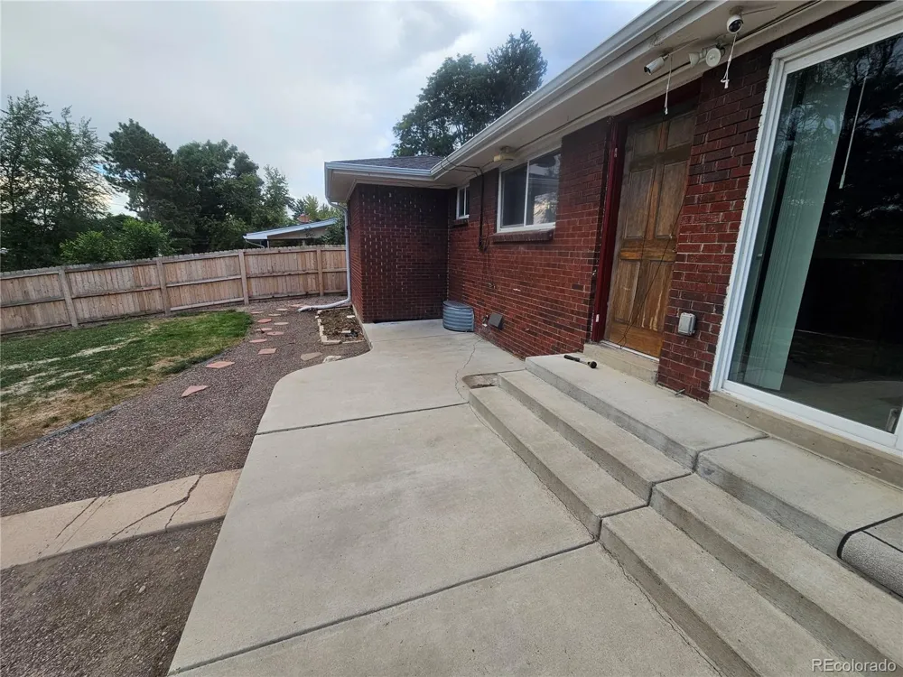 5218 Manitou Road Littleton, CO 80123