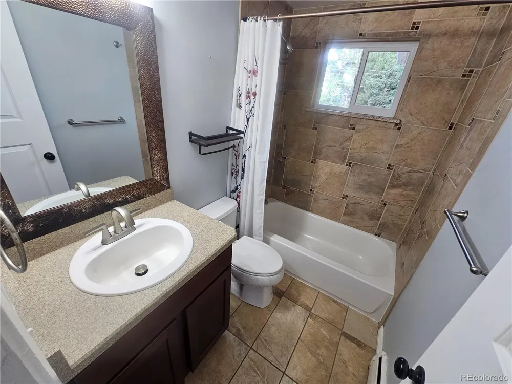 5218 Manitou Road Littleton, CO 80123