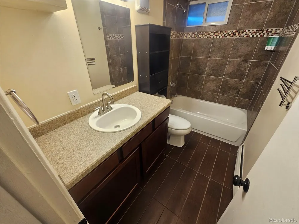 5218 Manitou Road Littleton, CO 80123