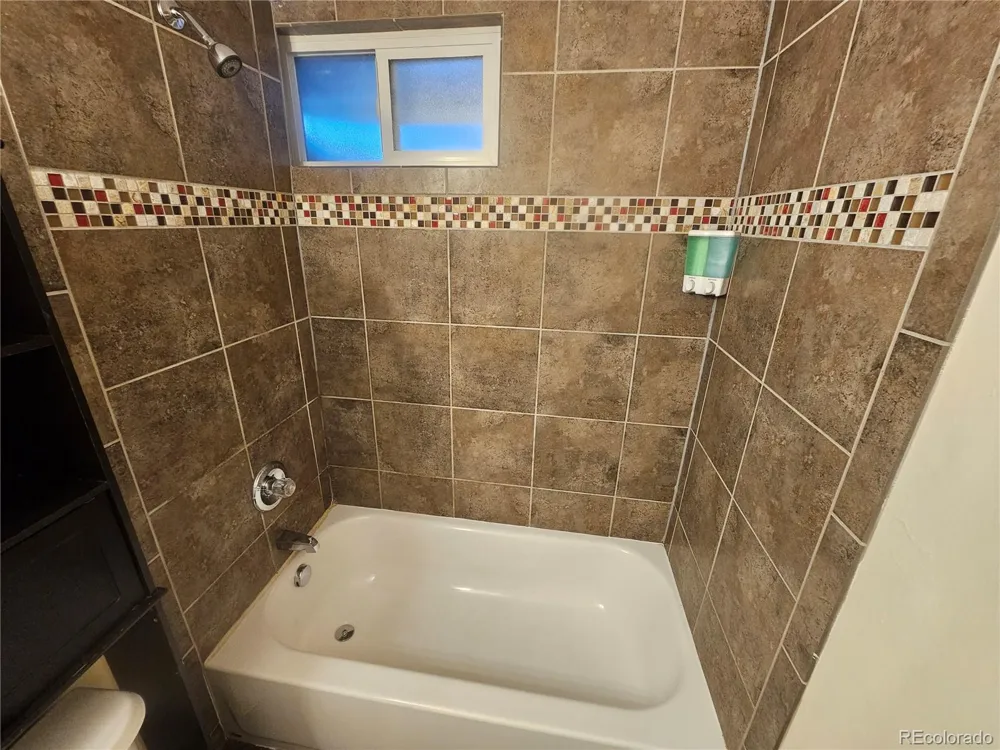 5218 Manitou Road Littleton, CO 80123