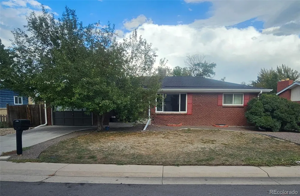 5218 Manitou Road Littleton, CO 80123