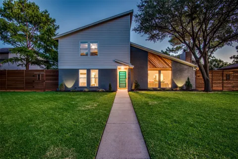 2010 Heatherbrook Drive