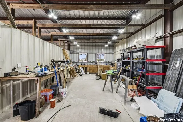 360 Bluff Creek Rd Center Point, TX 78010