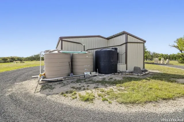 360 Bluff Creek Rd Center Point, TX 78010