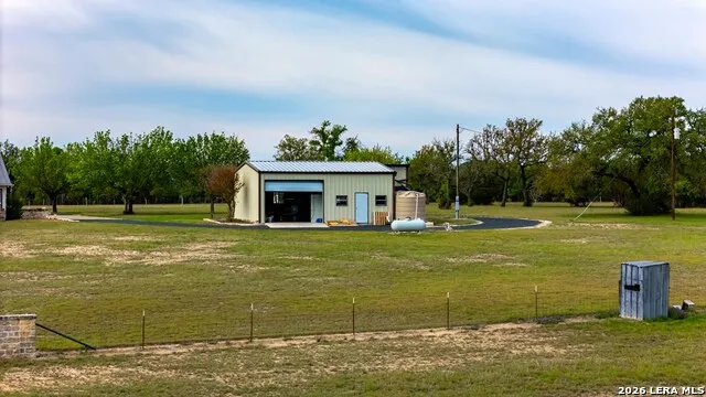 360 Bluff Creek Rd Center Point, TX 78010