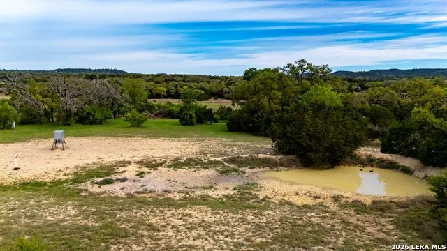 360 Bluff Creek Rd Center Point, TX 78010