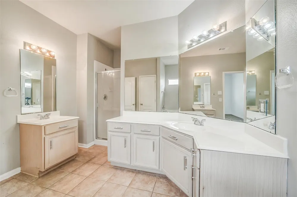 7002 Plaza Del Sol Drive Hockley, TX 77083