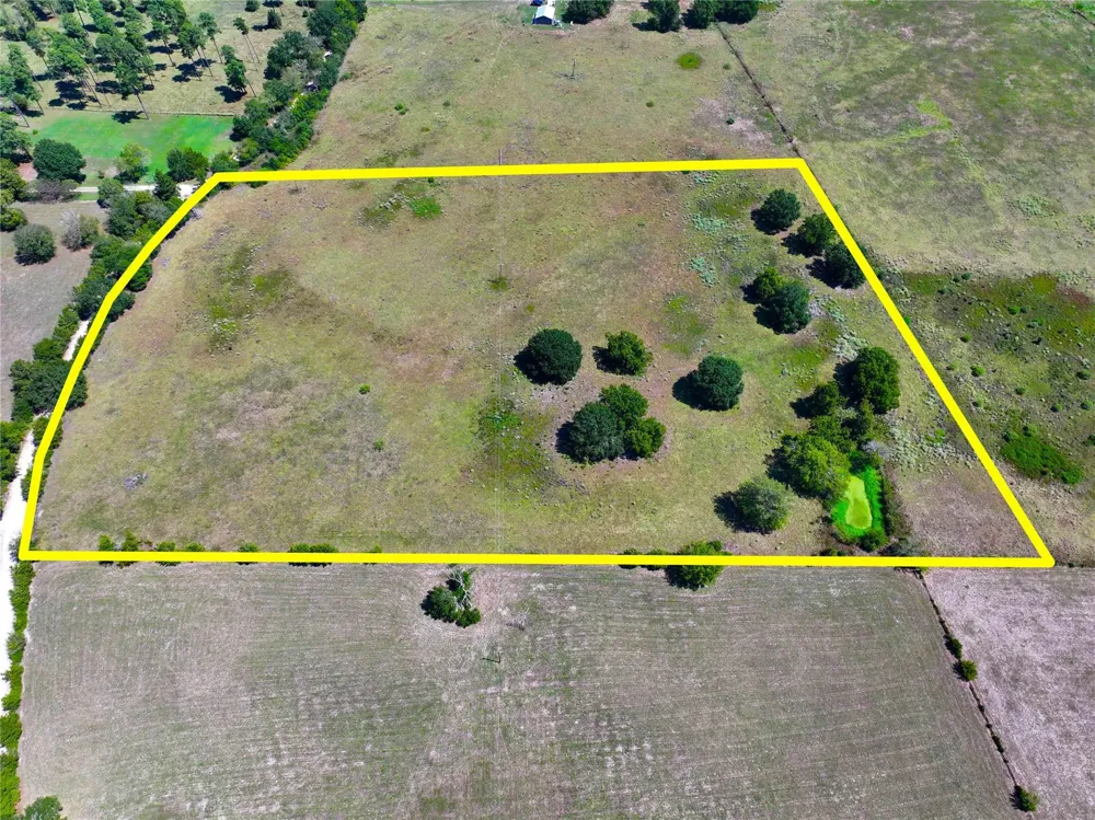 2085 County Road 3620 Lovelady, TX 75851