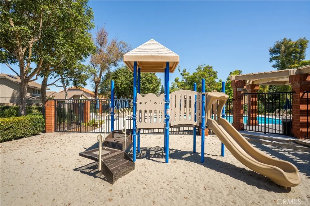 35 Diamante Irvine, CA 92620