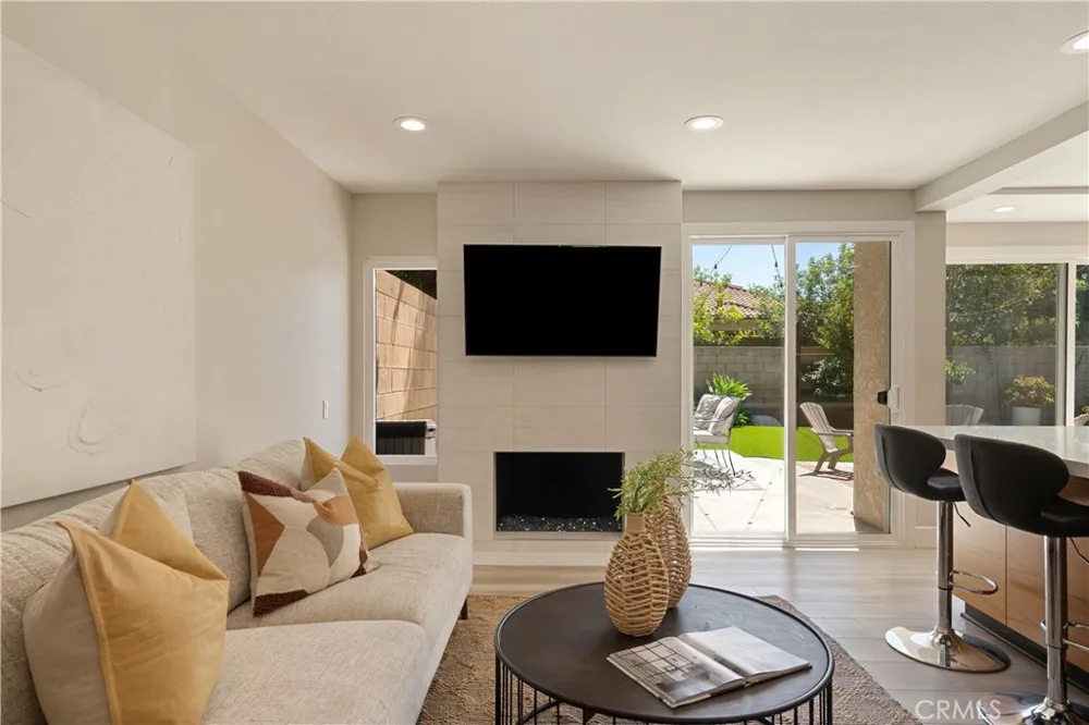 35 Diamante Irvine, CA 92620