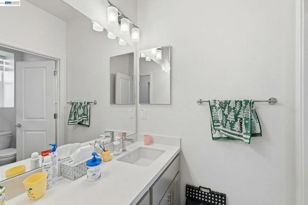 3039 Paxton Ct Lathrop, CA 95330