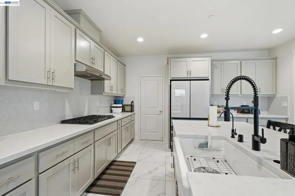 3039 Paxton Ct Lathrop, CA 95330