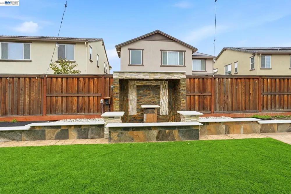3039 Paxton Ct Lathrop, CA 95330