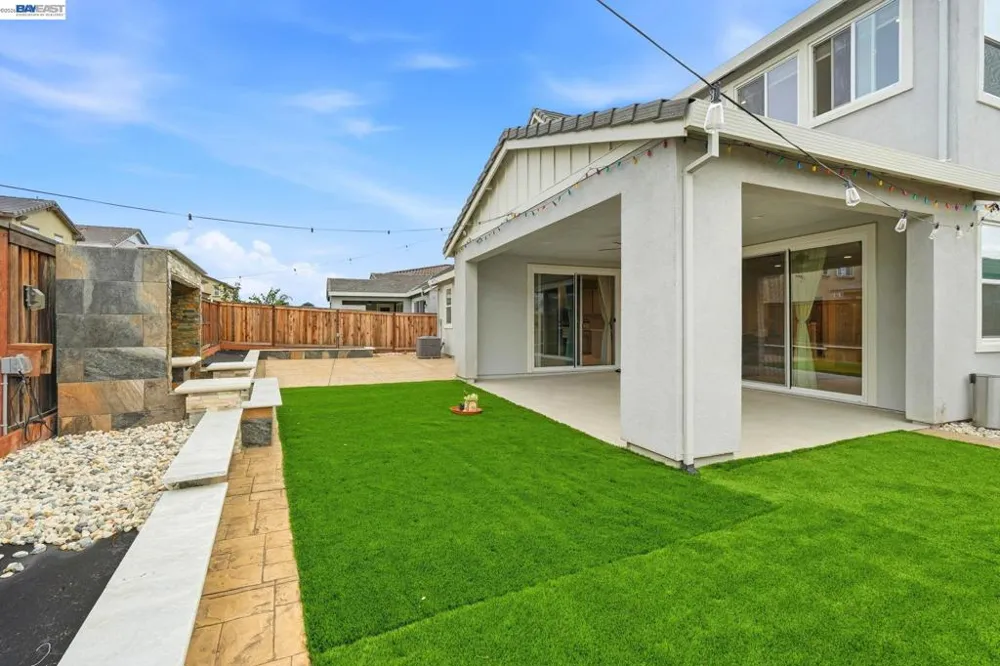 3039 Paxton Ct Lathrop, CA 95330