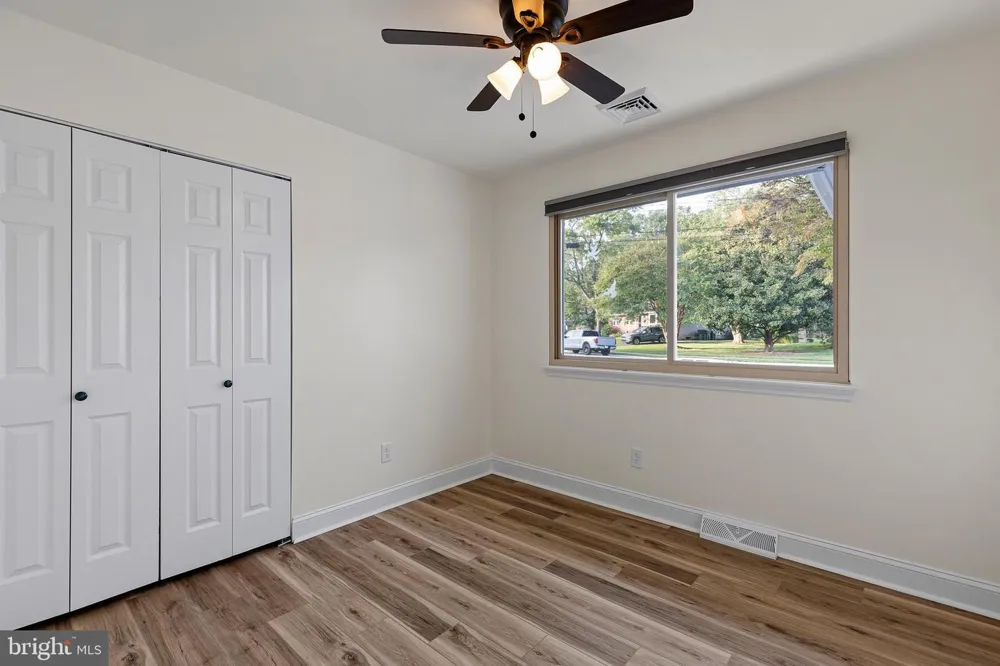 818 BRADFORD LANE Newark, DE 19711