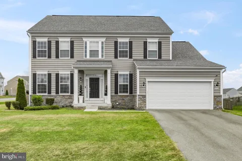 18316 PETWORTH CIRCLE