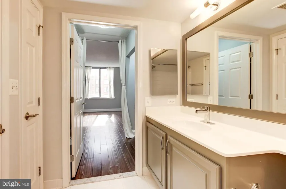 11710 OLD GEORGETOWN ROAD #909 Rockville, MD 20852