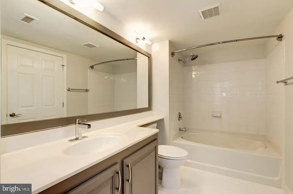 11710 OLD GEORGETOWN ROAD #909 Rockville, MD 20852