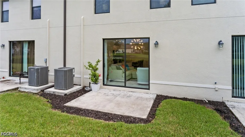 Oviedo Place Fort Myers, FL 33905
