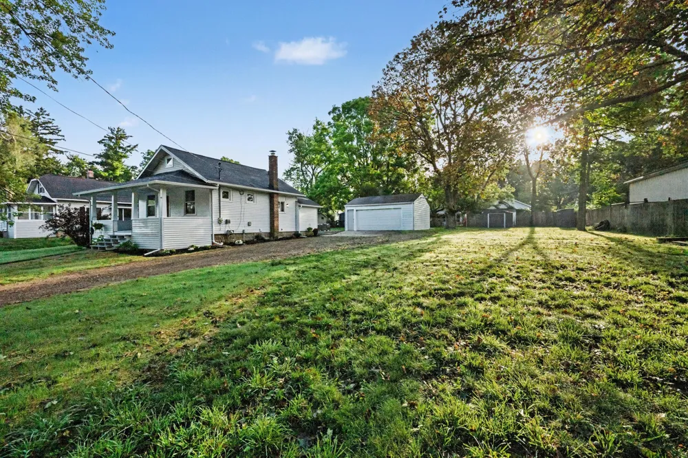 126 Gilkison Avenue Kalamazoo, MI 49006