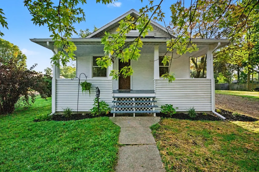126 Gilkison Avenue Kalamazoo, MI 49006