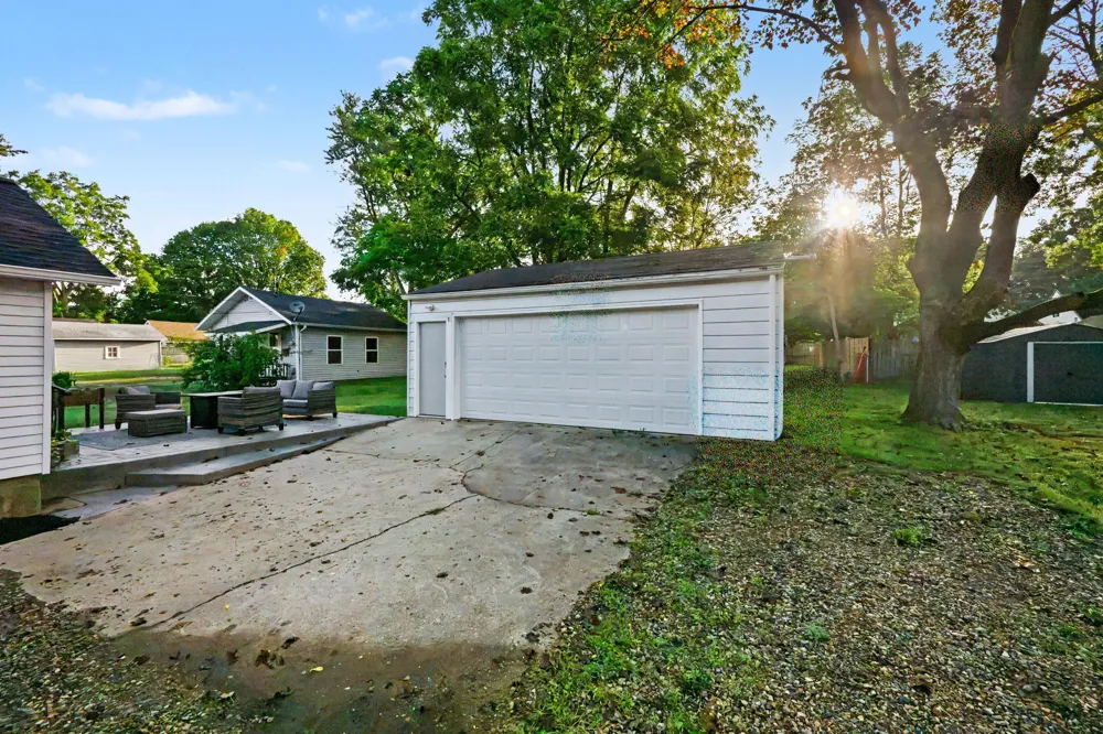 126 Gilkison Avenue Kalamazoo, MI 49006