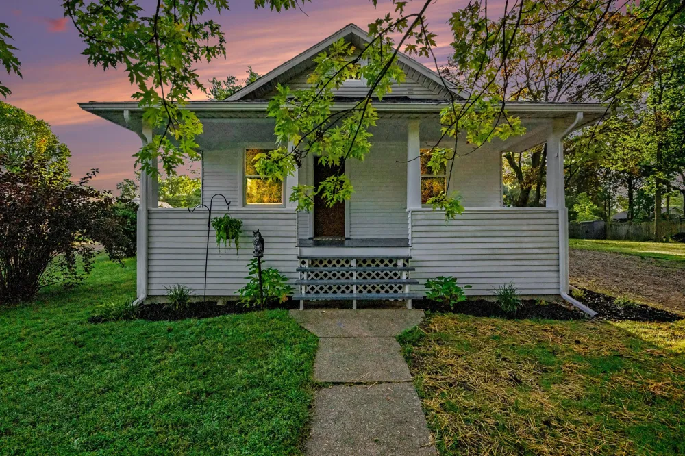 126 Gilkison Avenue Kalamazoo, MI 49006