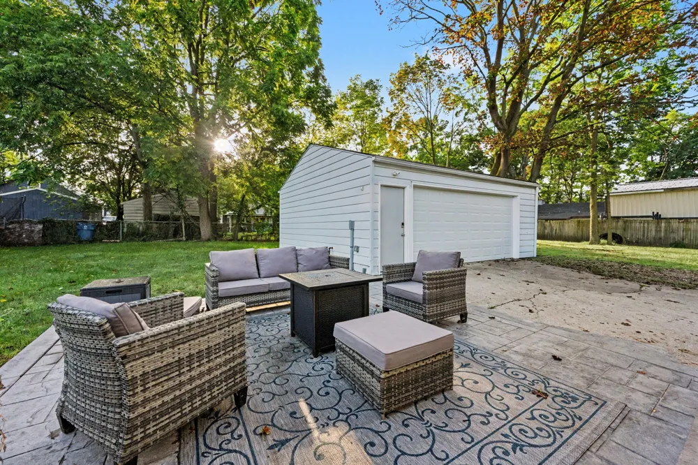 126 Gilkison Avenue Kalamazoo, MI 49006