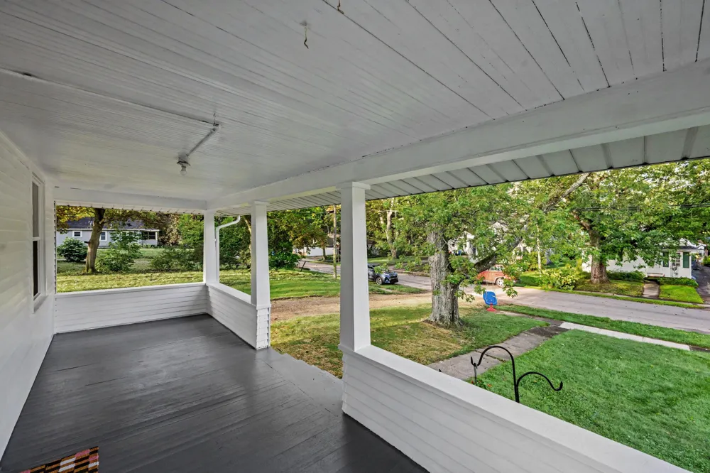 126 Gilkison Avenue Kalamazoo, MI 49006