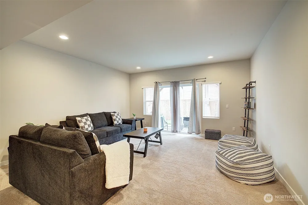 3420 104th Drive NE Lake Stevens, WA 98258