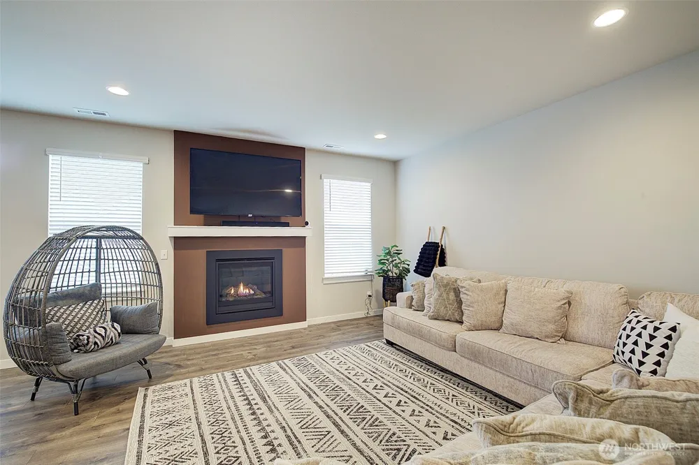 3420 104th Drive NE Lake Stevens, WA 98258