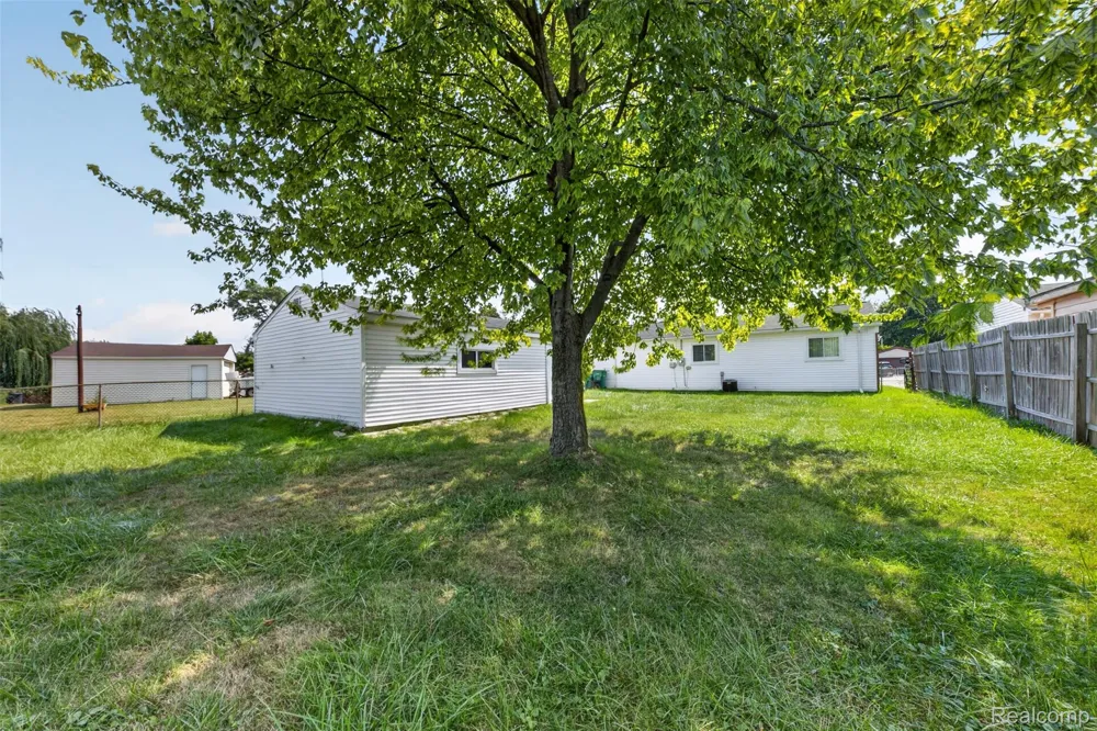 34624 Michelle Drive Romulus City, MI 48174