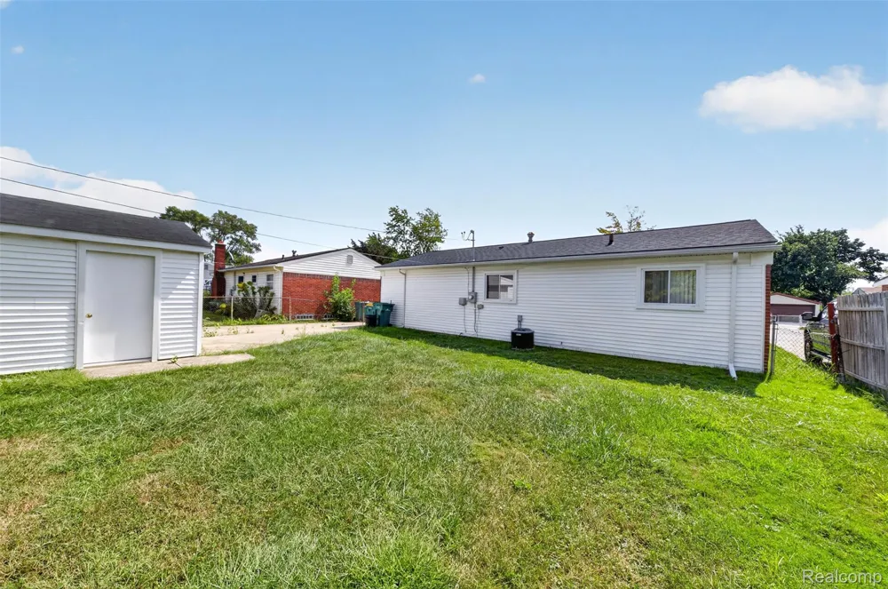 34624 Michelle Drive Romulus City, MI 48174