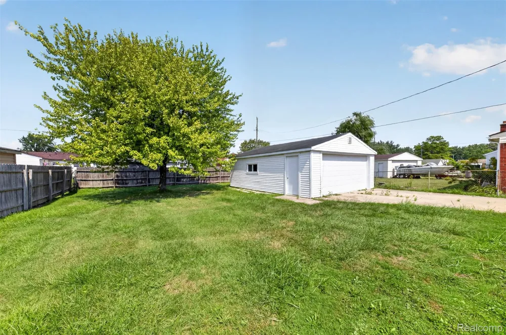 34624 Michelle Drive Romulus City, MI 48174