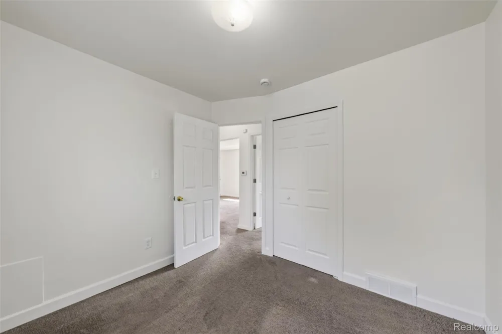 34624 Michelle Drive Romulus City, MI 48174