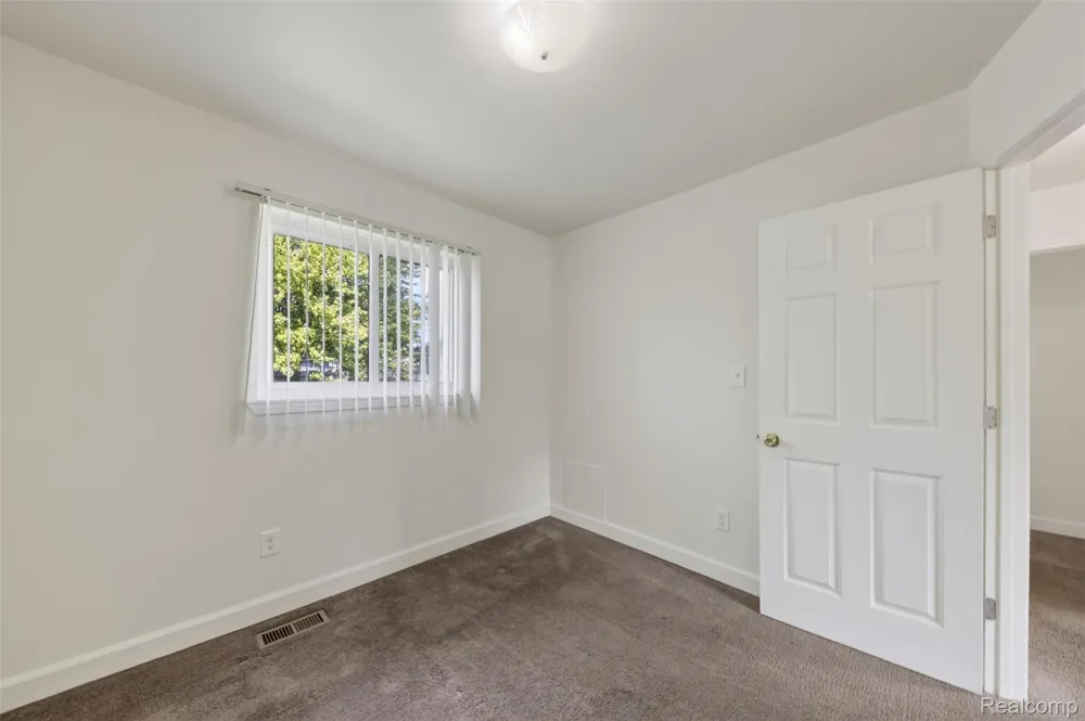 34624 Michelle Drive Romulus City, MI 48174