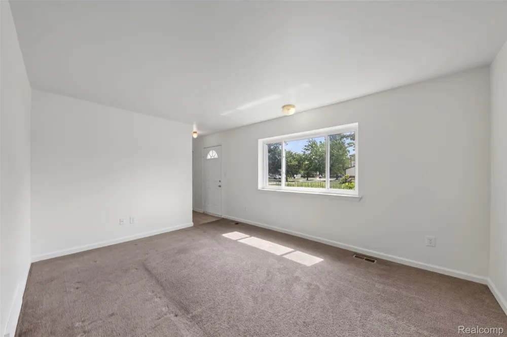 34624 Michelle Drive Romulus City, MI 48174