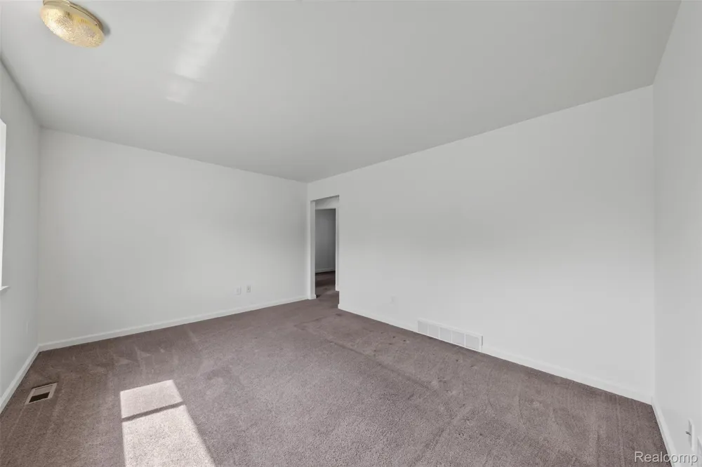 34624 Michelle Drive Romulus City, MI 48174