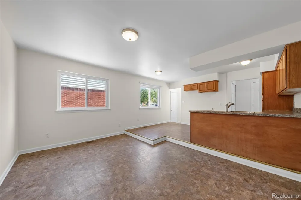 34624 Michelle Drive Romulus City, MI 48174