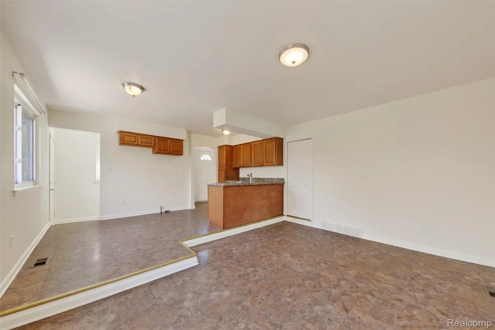 34624 Michelle Drive Romulus City, MI 48174